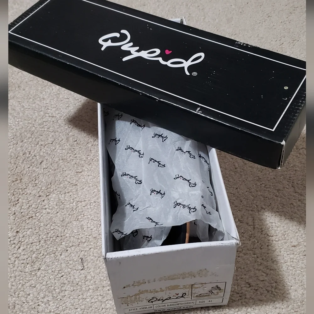 Black Stretch Suede Qupid Women's Sandals, Style ATHENA-1169, in Size 8.5 - Picture 5 of 5